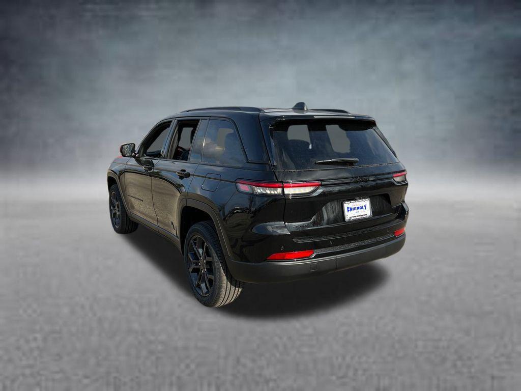 new 2025 Jeep Grand Cherokee car, priced at $46,808