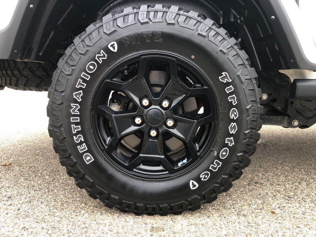 used 2021 Jeep Gladiator car, priced at $30,404