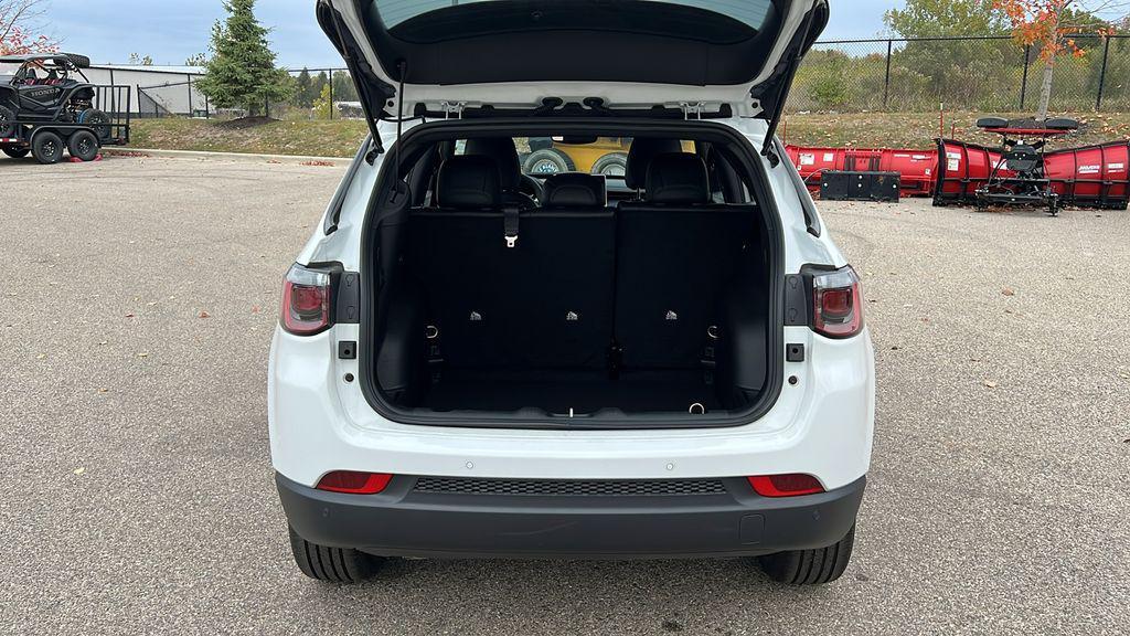 new 2026 Jeep Compass car, priced at $31,546