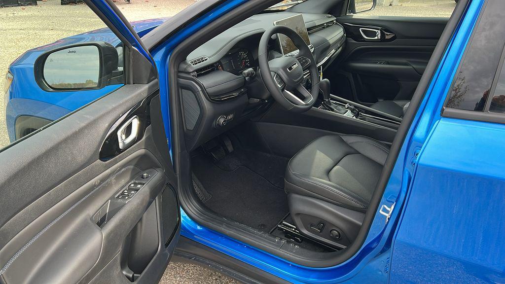 new 2026 Jeep Compass car, priced at $32,067