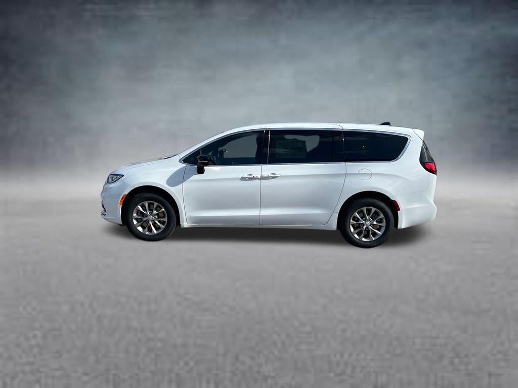 new 2026 Chrysler Pacifica car, priced at $41,038
