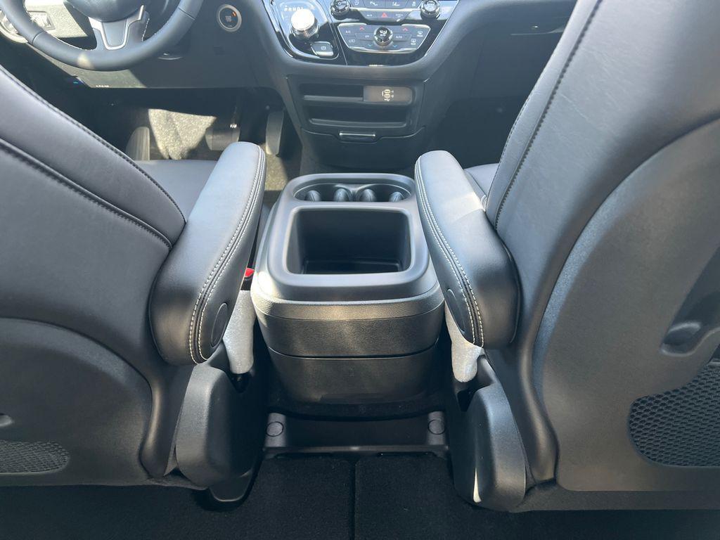 new 2026 Chrysler Pacifica car, priced at $41,038