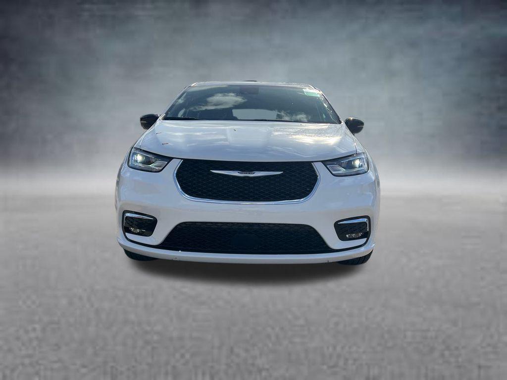 new 2026 Chrysler Pacifica car, priced at $41,038