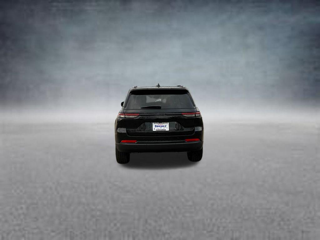 new 2025 Jeep Grand Cherokee car, priced at $46,808