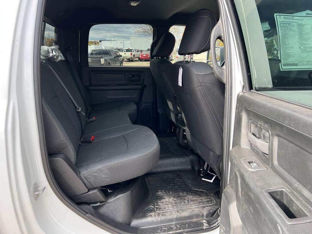 new 2025 Jeep Grand Cherokee car, priced at $40,464