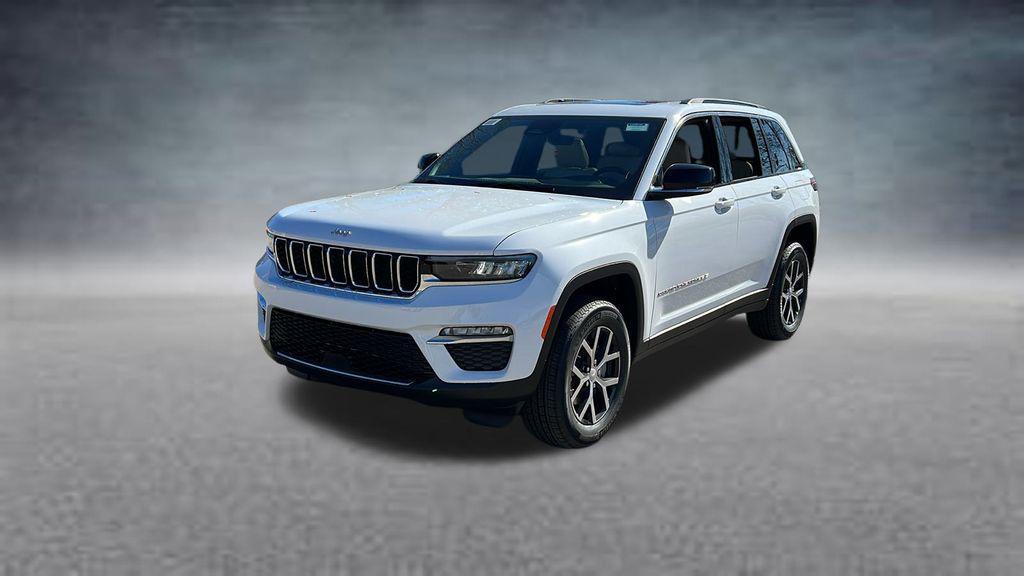 new 2025 Jeep Grand Cherokee car, priced at $42,614