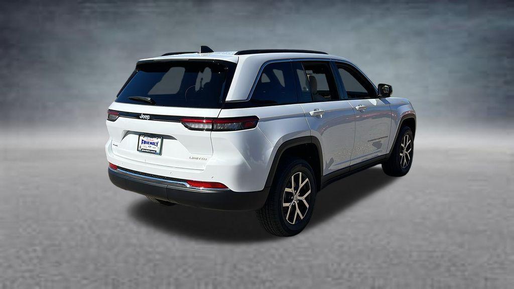 new 2025 Jeep Grand Cherokee car, priced at $42,614