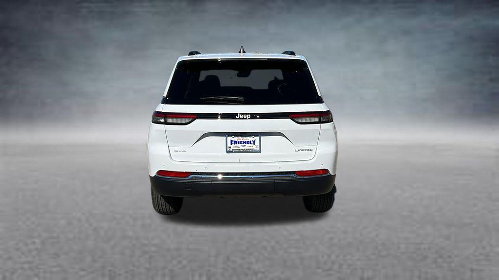 new 2025 Jeep Grand Cherokee car, priced at $42,614