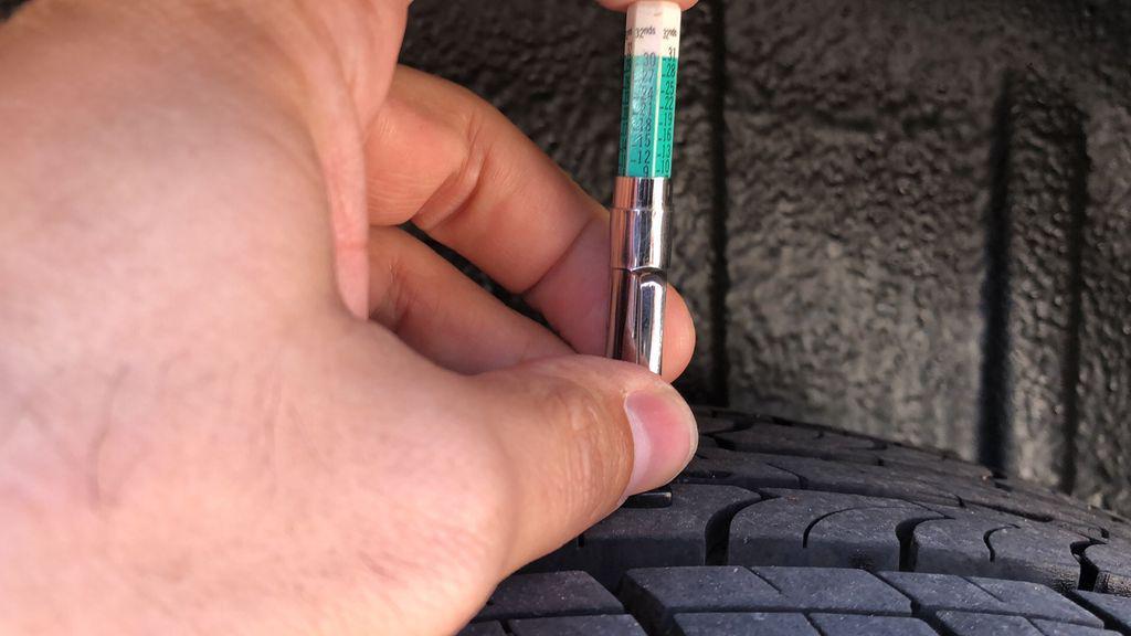 used 2008 Chrysler Town & Country car, priced at $3,475