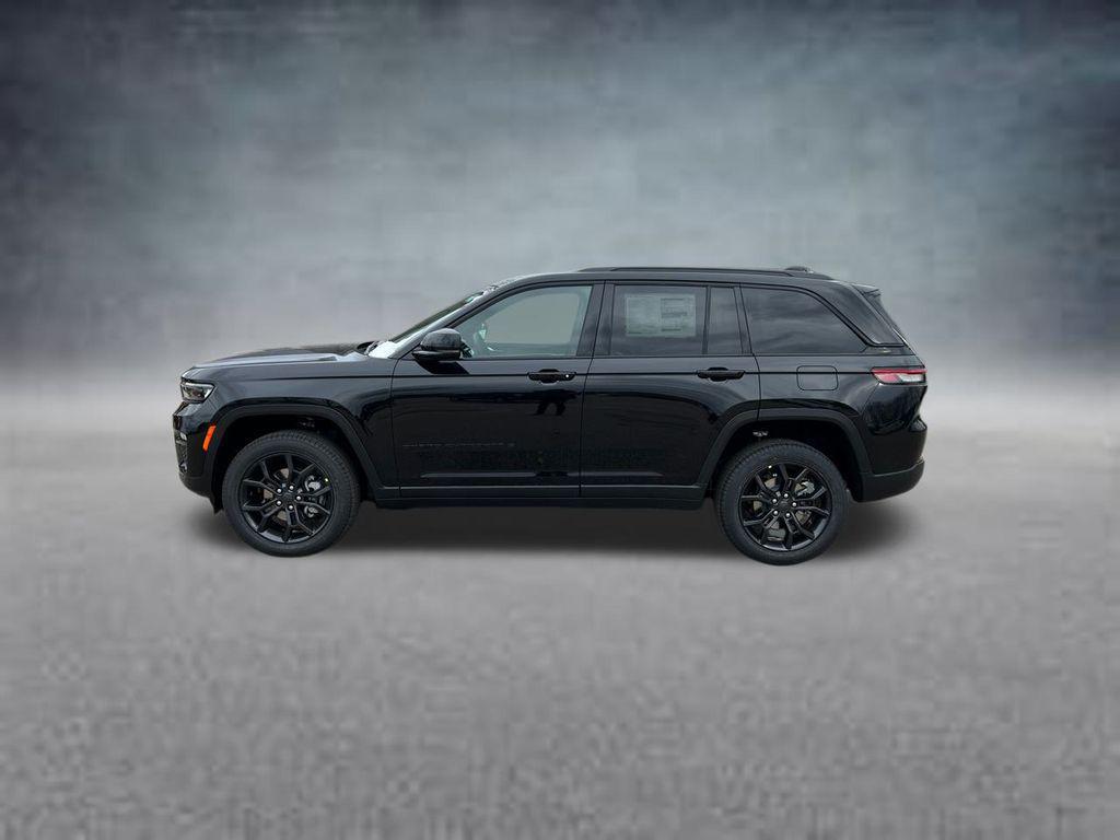 new 2025 Jeep Grand Cherokee car, priced at $46,808
