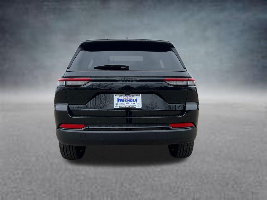 new 2025 Jeep Grand Cherokee car, priced at $46,808