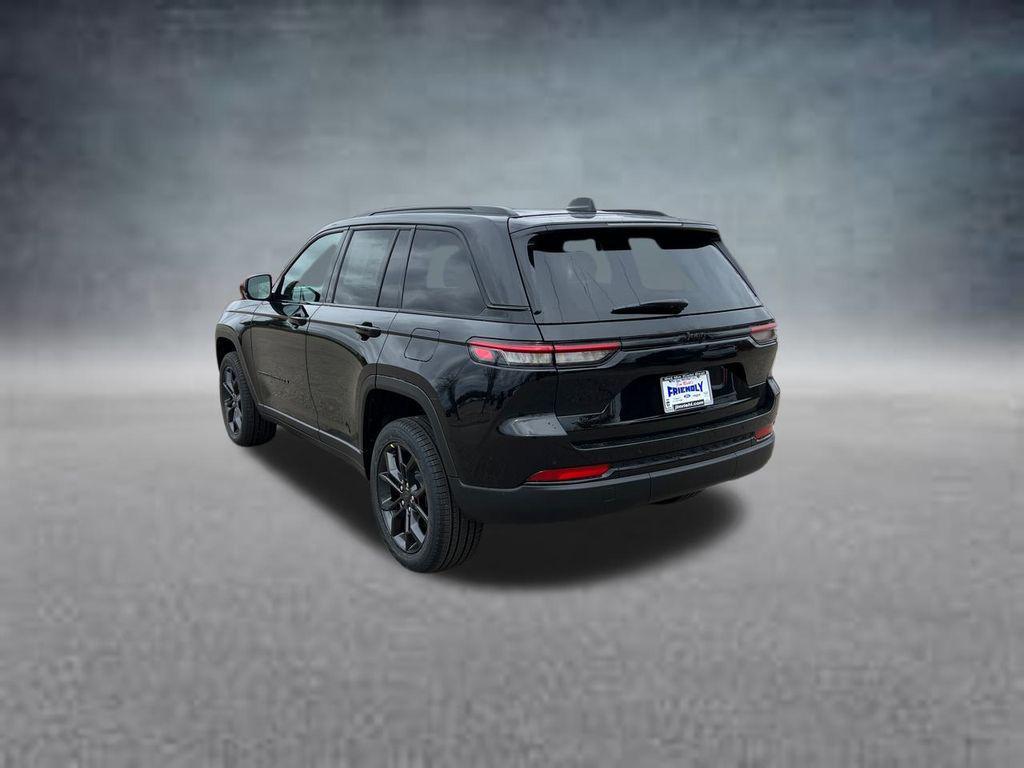 new 2025 Jeep Grand Cherokee car, priced at $46,808