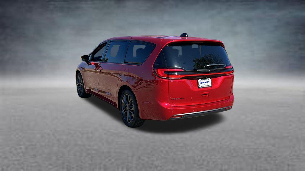 new 2026 Chrysler Pacifica car, priced at $37,856