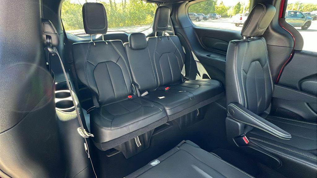 new 2026 Chrysler Pacifica car, priced at $37,856