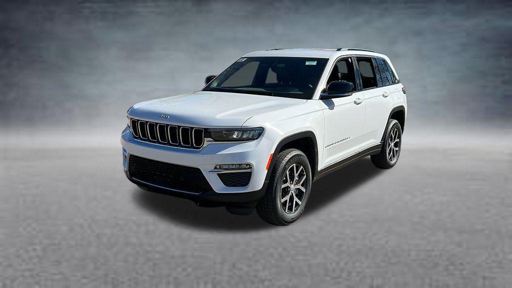 new 2025 Jeep Grand Cherokee car, priced at $40,464
