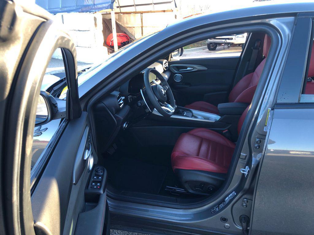 used 2024 Dodge Hornet car, priced at $25,854