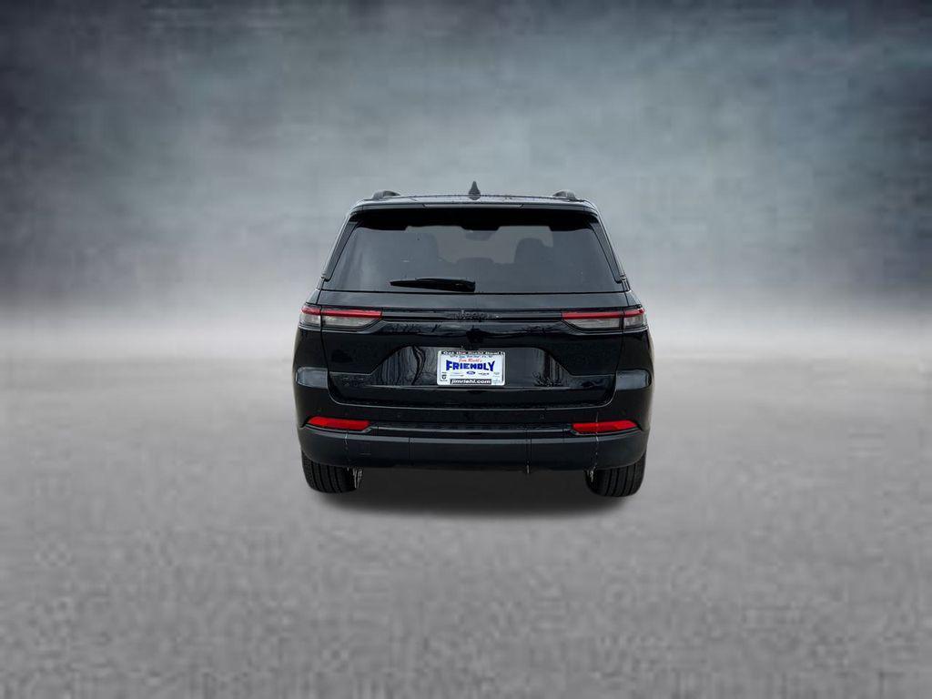 new 2025 Jeep Grand Cherokee car, priced at $46,808