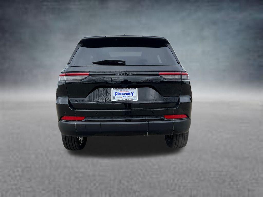 new 2025 Jeep Grand Cherokee car, priced at $46,808