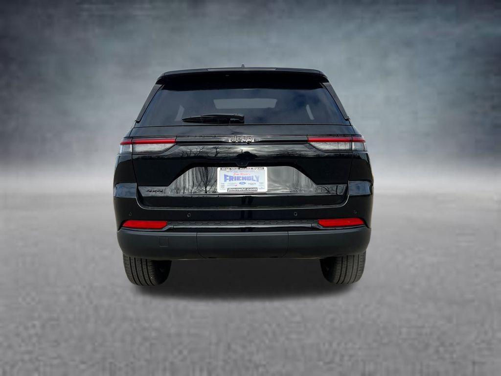 new 2025 Jeep Grand Cherokee car, priced at $46,808