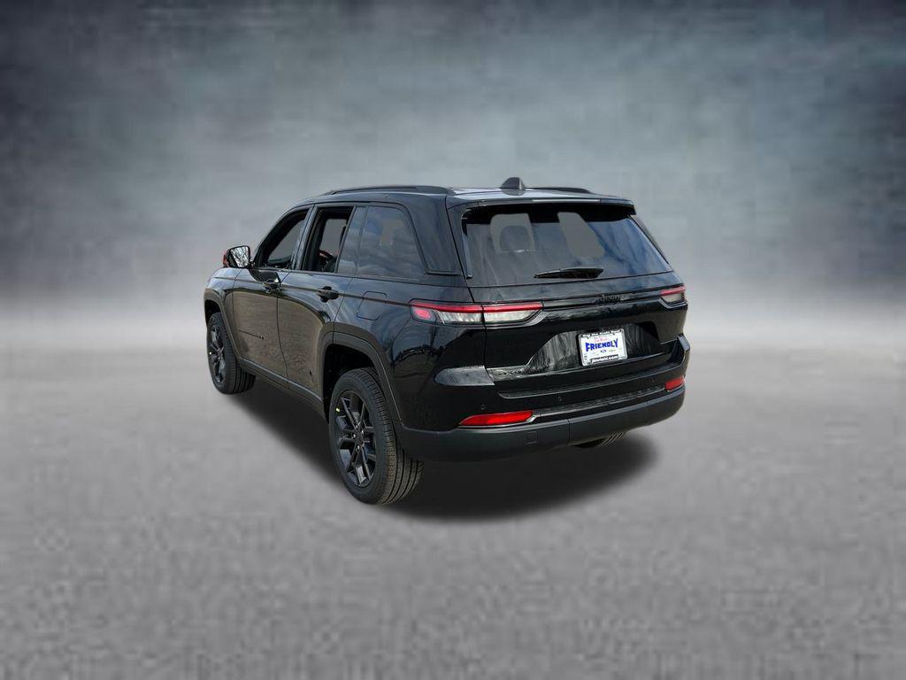 new 2025 Jeep Grand Cherokee car, priced at $46,808