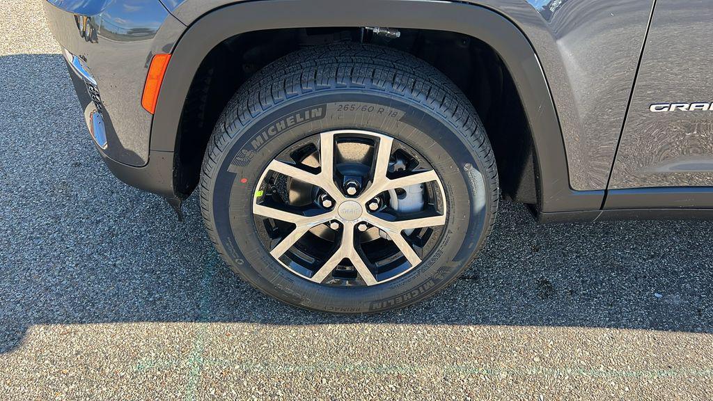 new 2025 Jeep Grand Cherokee car, priced at $43,124