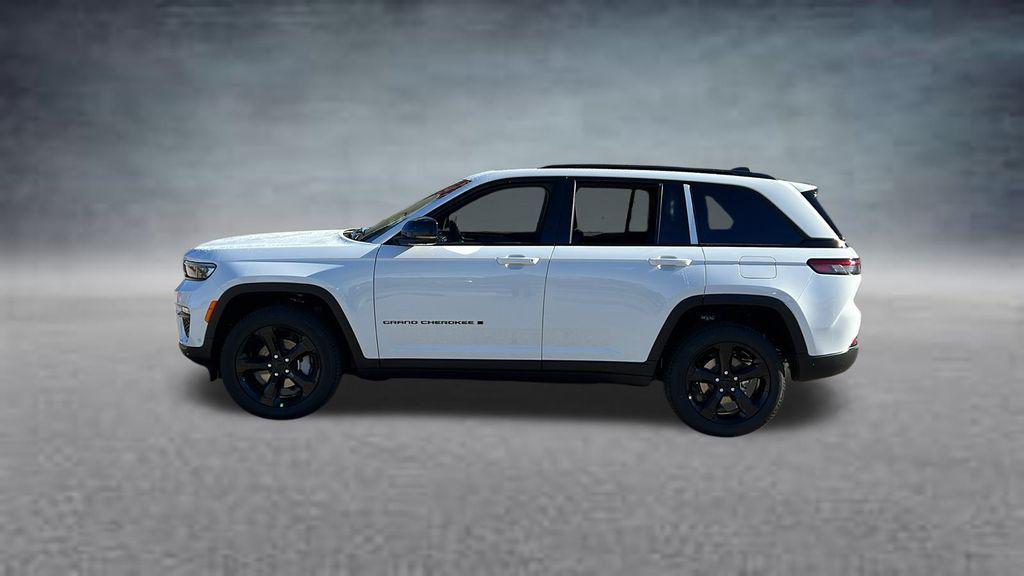 new 2025 Jeep Grand Cherokee car, priced at $47,446