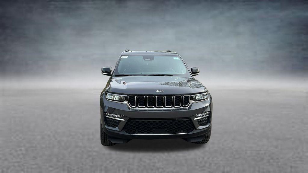 new 2025 Jeep Grand Cherokee car, priced at $43,625
