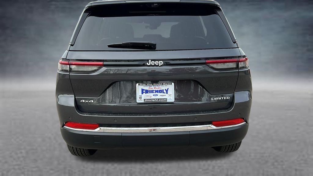 new 2025 Jeep Grand Cherokee car, priced at $43,625