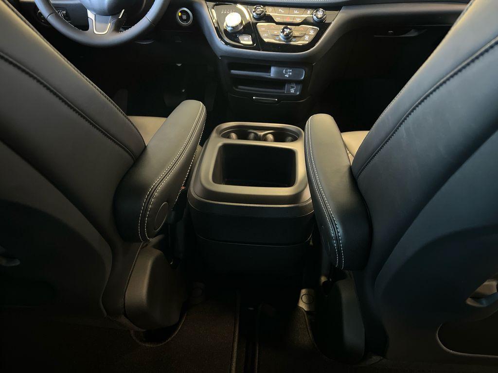 new 2026 Chrysler Pacifica car, priced at $43,546