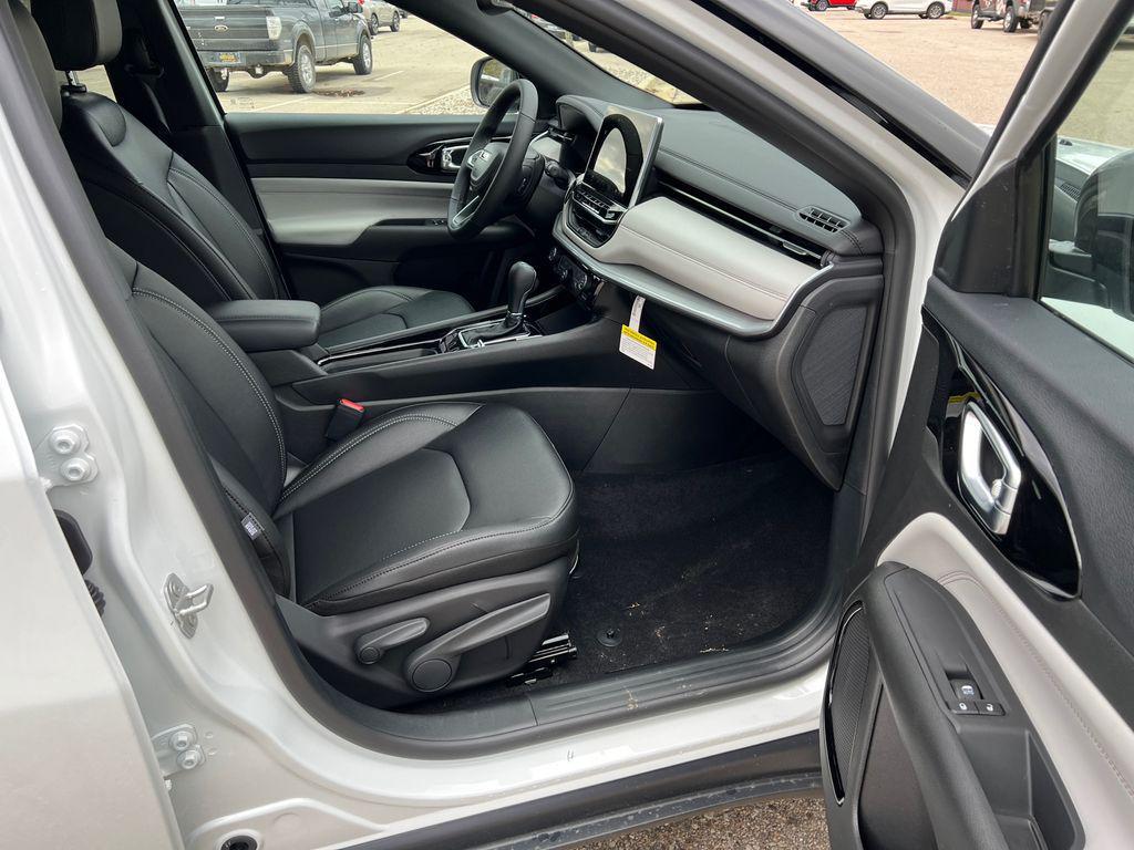 new 2026 Jeep Compass car, priced at $27,802