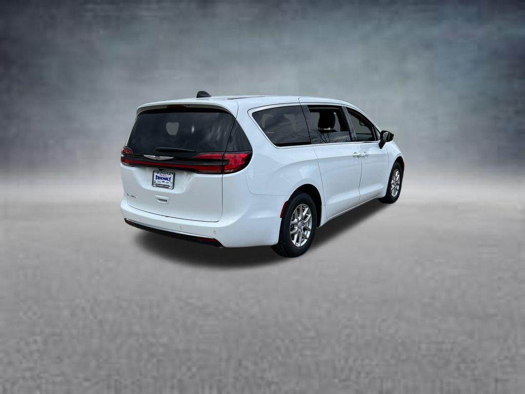new 2026 Chrysler Pacifica car, priced at $38,264