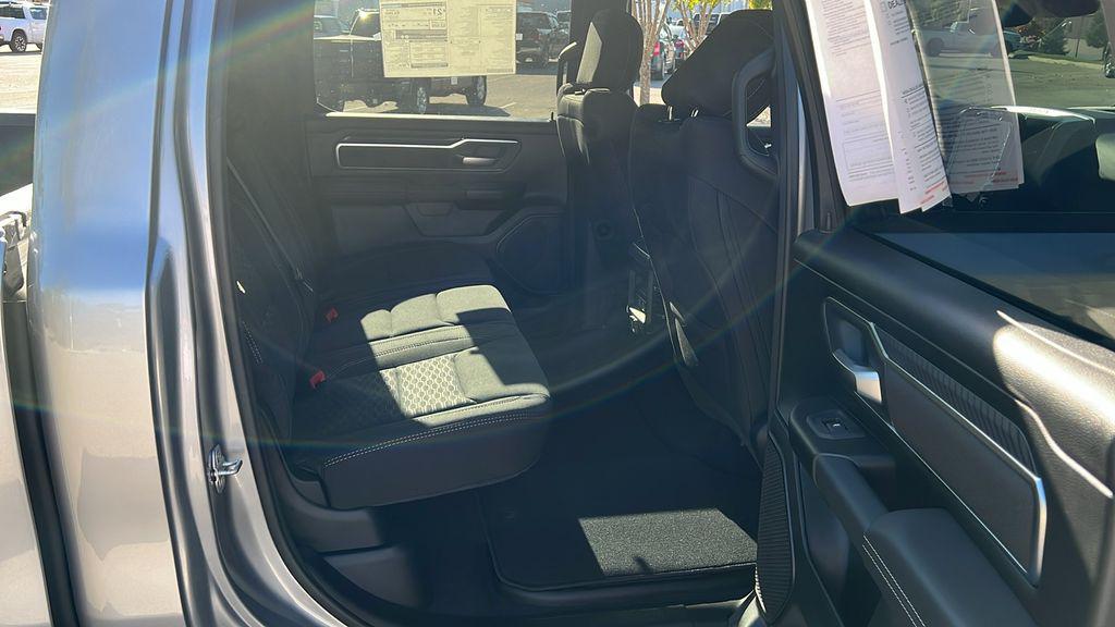 new 2025 Ram 1500 car, priced at $43,291