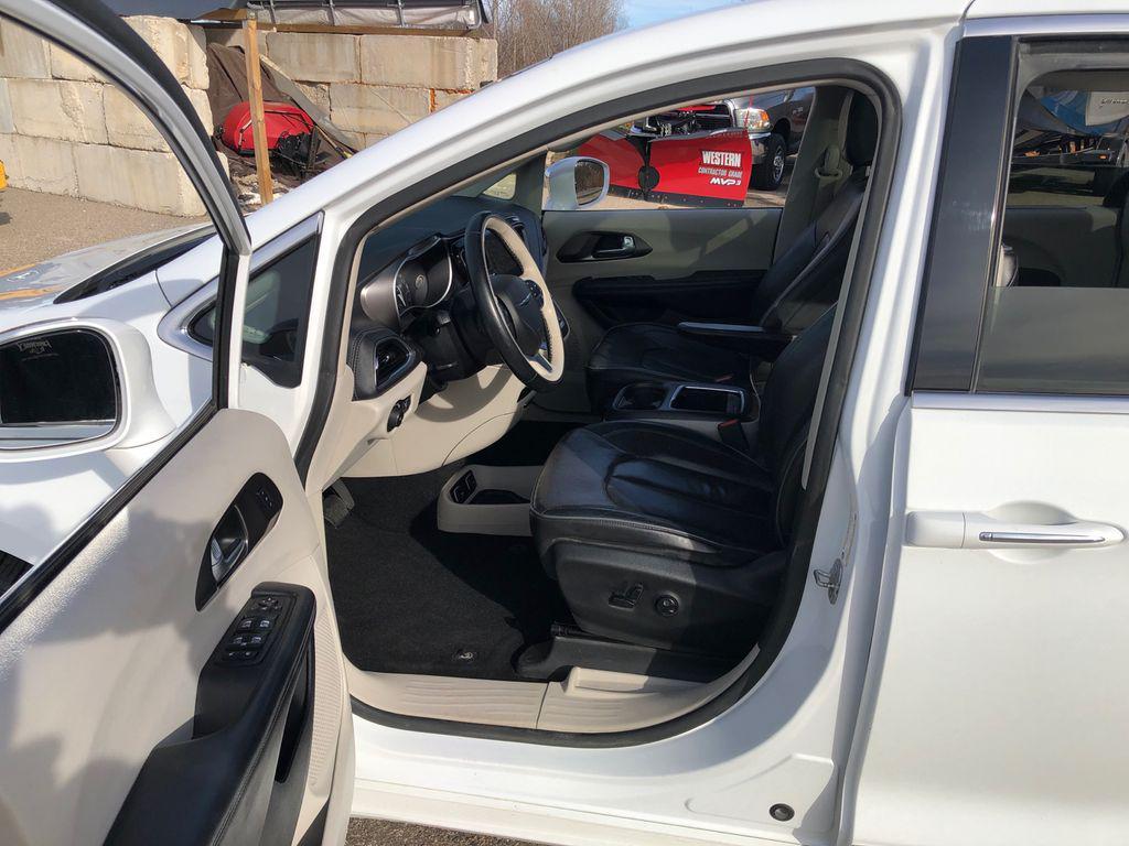 used 2018 Chrysler Pacifica car, priced at $14,969