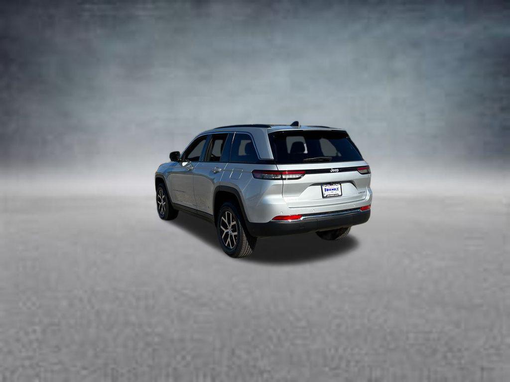 new 2025 Jeep Grand Cherokee car, priced at $40,974