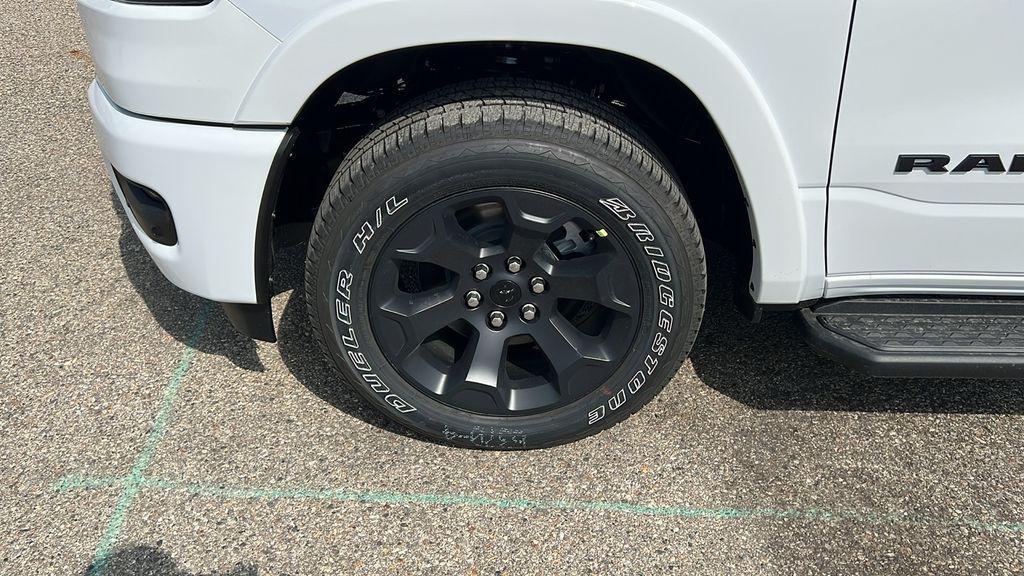 new 2025 Ram 1500 car, priced at $43,601