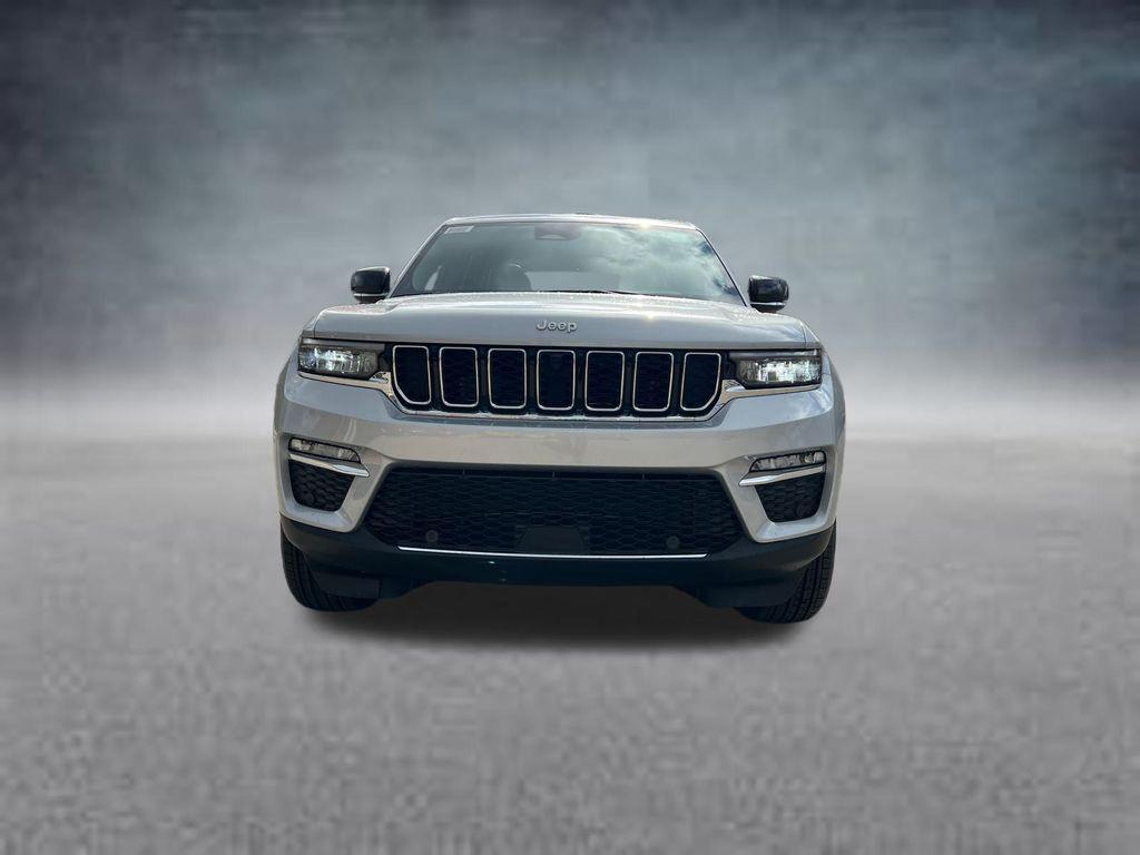 new 2025 Jeep Grand Cherokee car, priced at $45,625