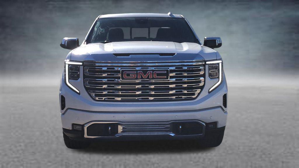 used 2022 GMC Sierra 1500 car, priced at $40,470