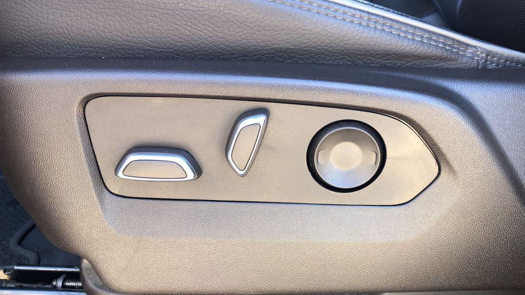 used 2022 GMC Sierra 1500 car, priced at $40,470