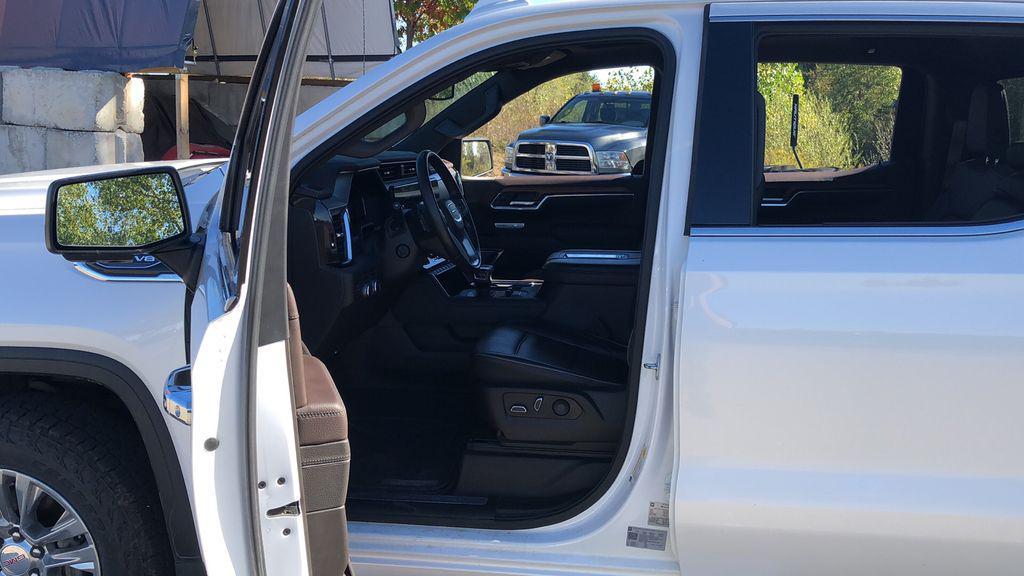 used 2022 GMC Sierra 1500 car, priced at $40,470