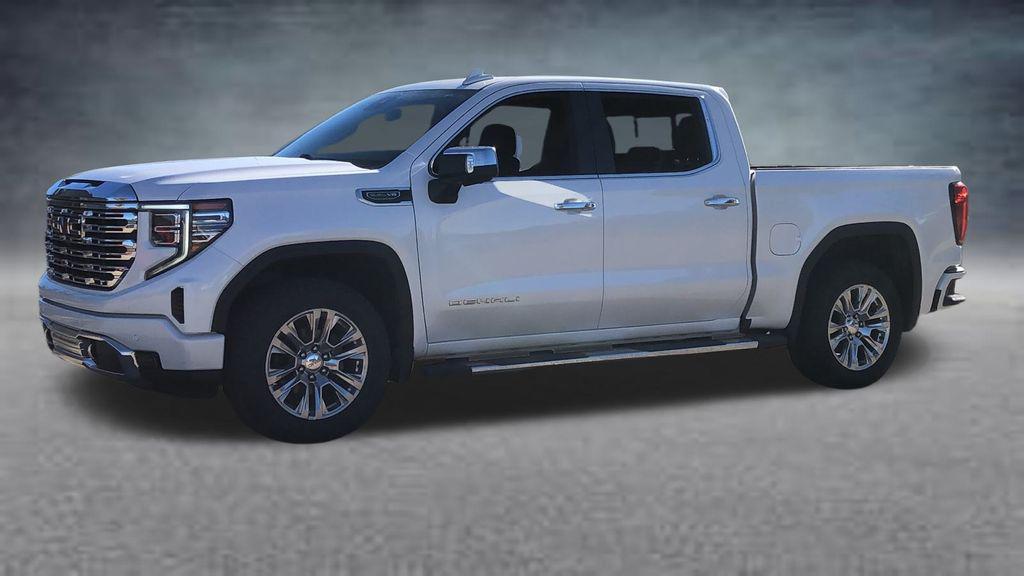 used 2022 GMC Sierra 1500 car, priced at $40,470