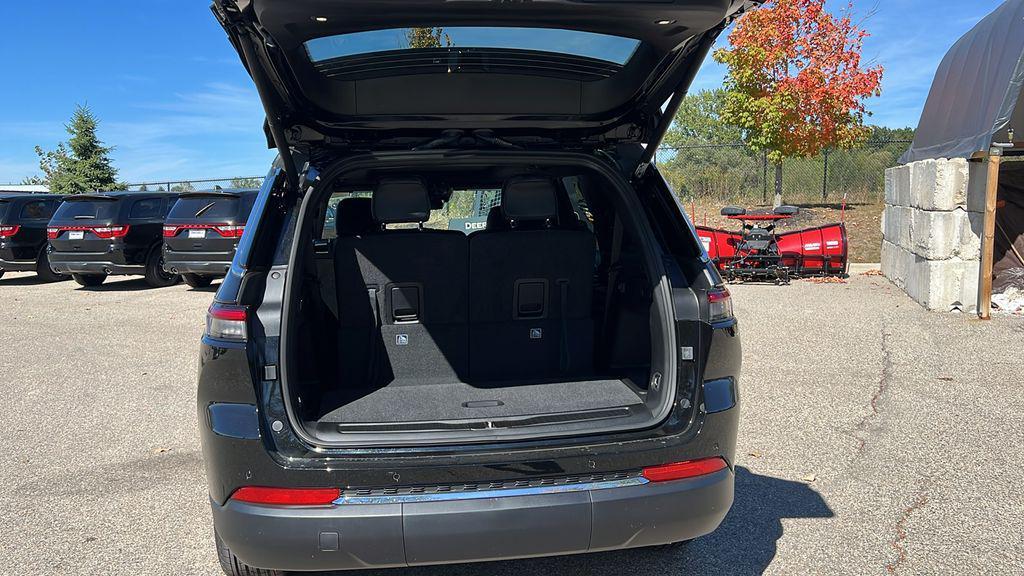new 2025 Jeep Grand Cherokee L car, priced at $46,822