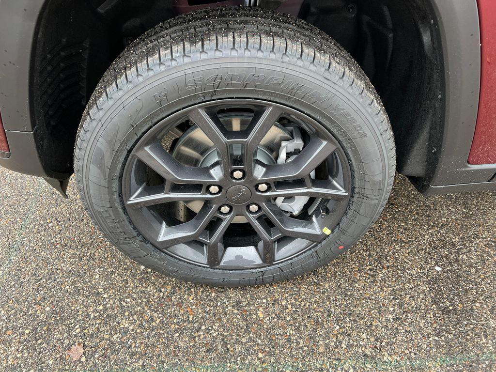 new 2025 Jeep Grand Cherokee L car, priced at $48,505