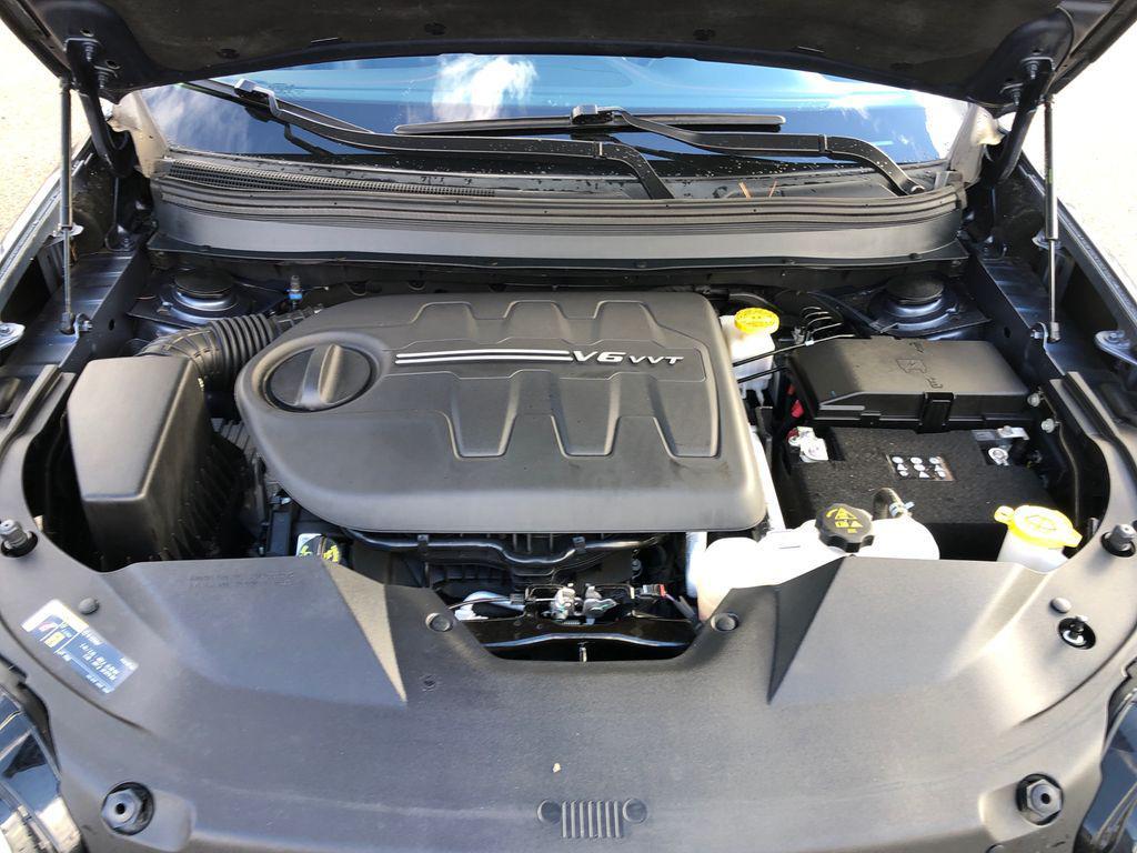 used 2019 Jeep Cherokee car, priced at $19,698