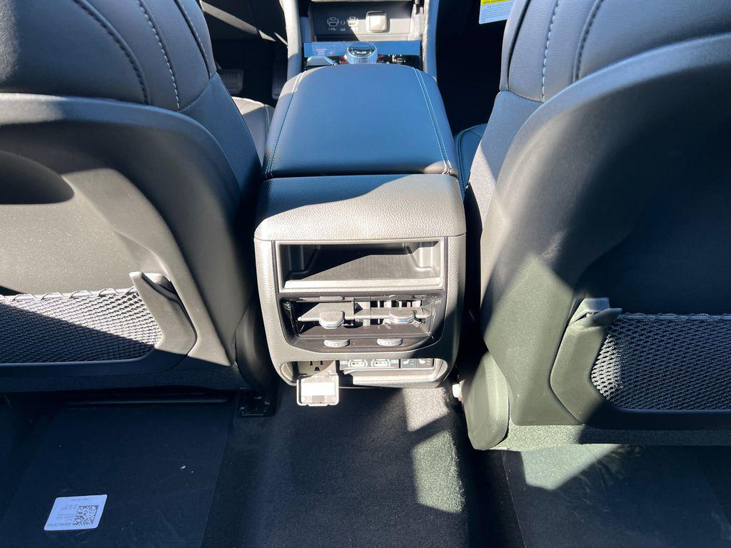 new 2025 Jeep Grand Cherokee car, priced at $44,945