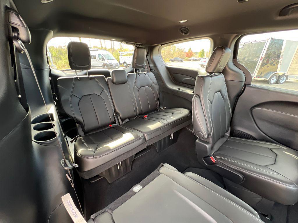 new 2026 Chrysler Pacifica car, priced at $41,038