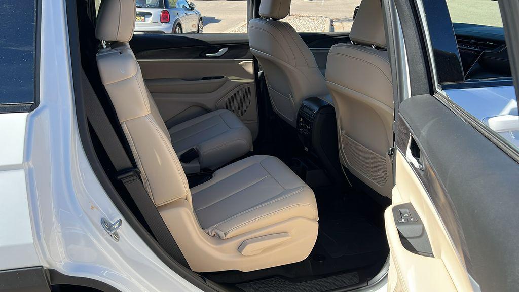 new 2025 Jeep Grand Cherokee L car, priced at $41,576