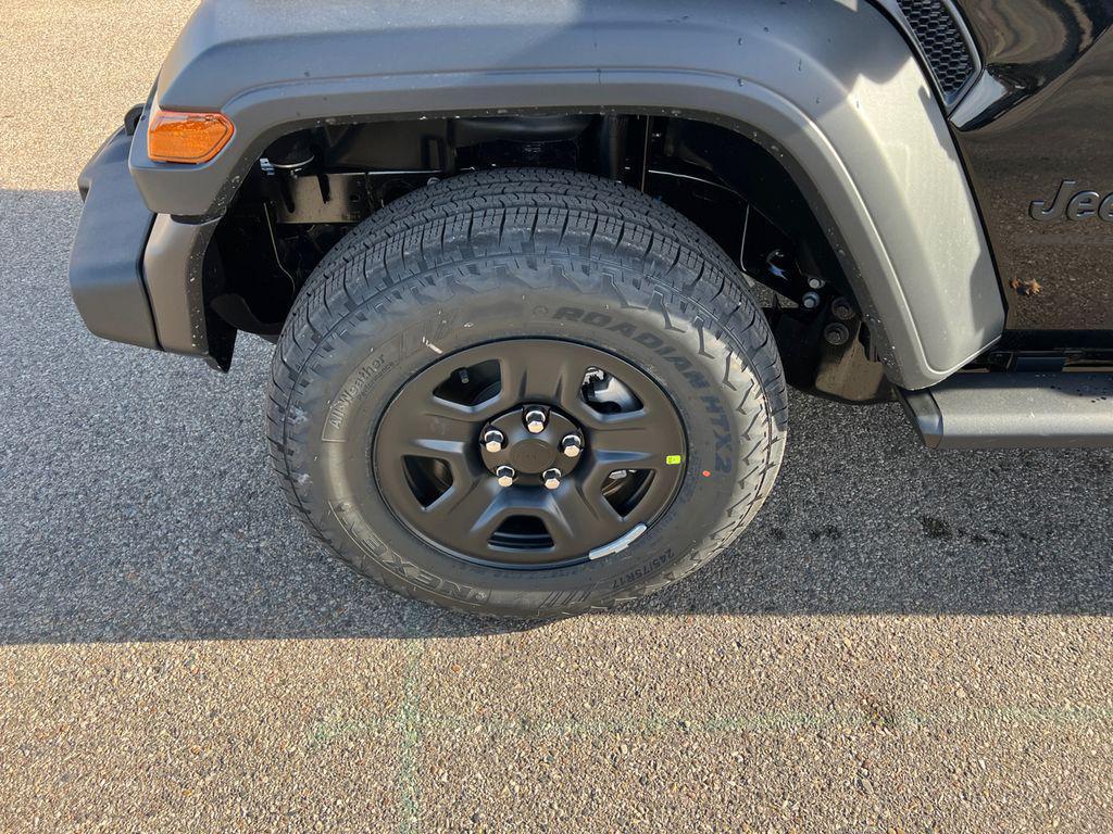 new 2026 Jeep Wrangler car, priced at $43,630