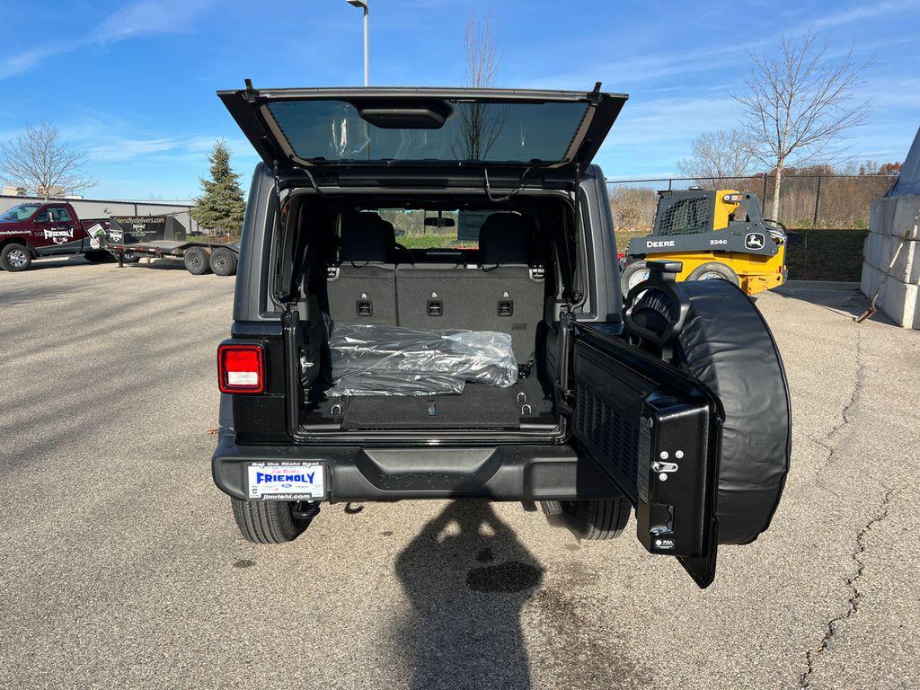 new 2026 Jeep Wrangler car, priced at $43,630