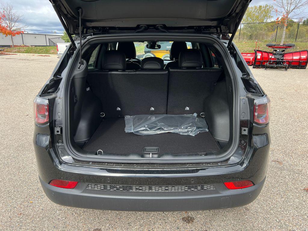 new 2026 Jeep Compass car, priced at $32,067