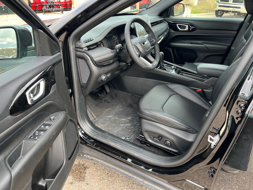 new 2026 Jeep Compass car, priced at $32,067